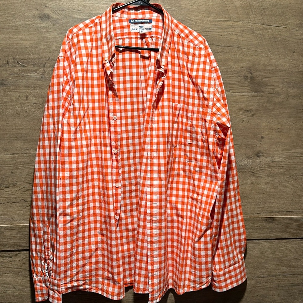 Man plaid orange and white button down shirt.  Size XXXL TTTG.